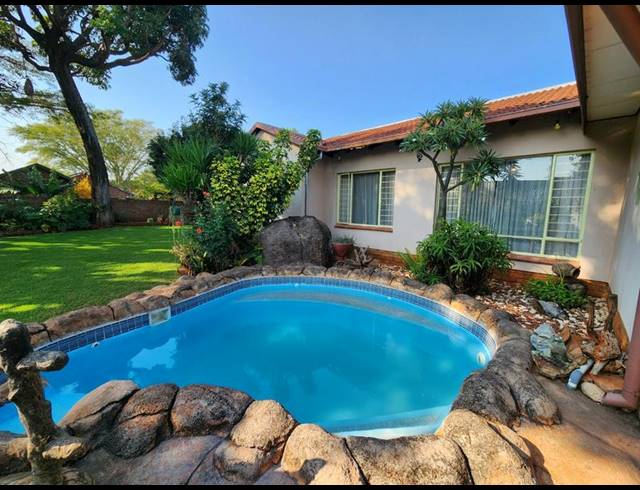 3 BEDROOM HOUSE FOR SALE IN THERESA PARK